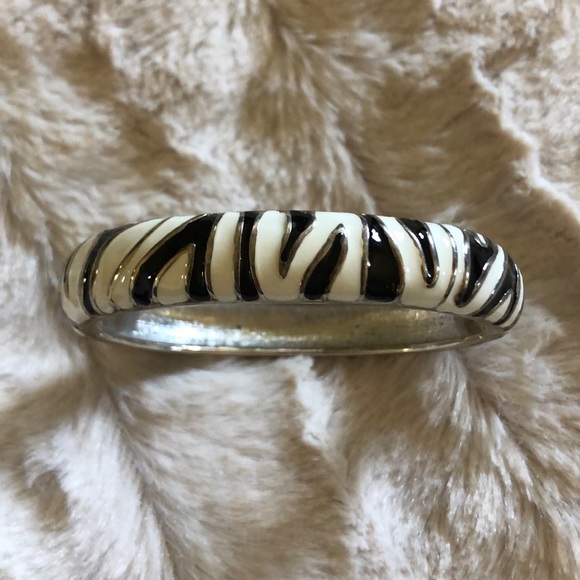 Zebra print bracelet - Picture 2 of 3